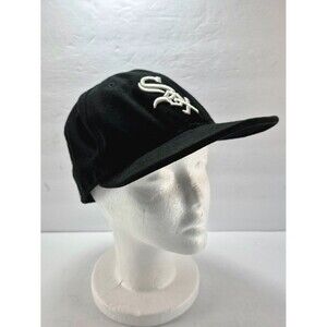 NWOT New Era Chicago White Sox Fitted MLB Baseball Hat Size 7 3/8 - Black VNTG